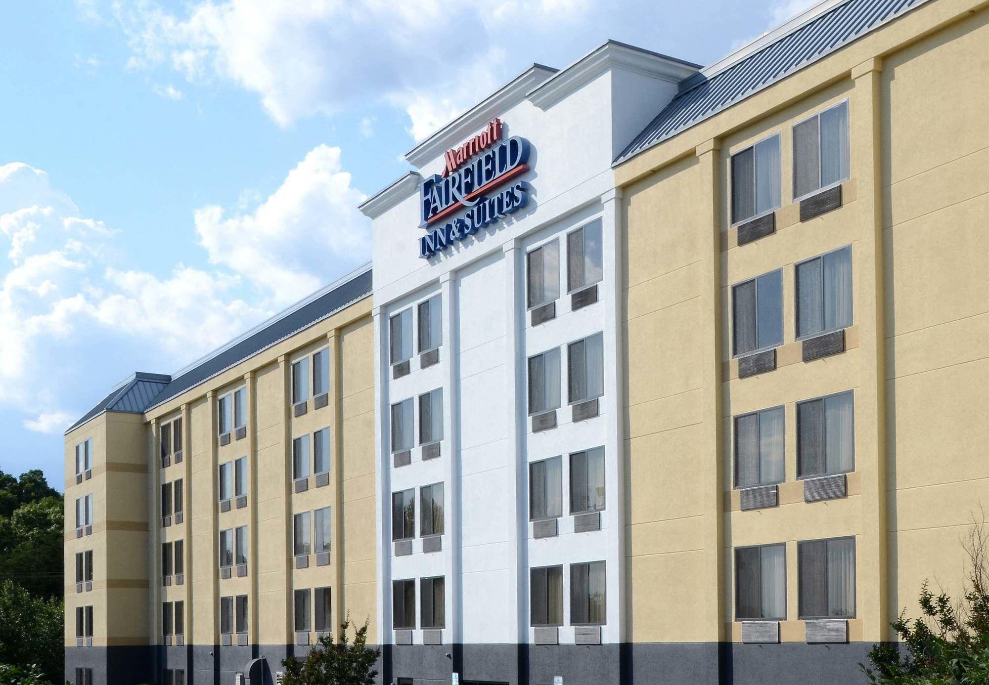 Fairfield Inn And Suites By Marriott Winston Salem/Hanes Exterior photo