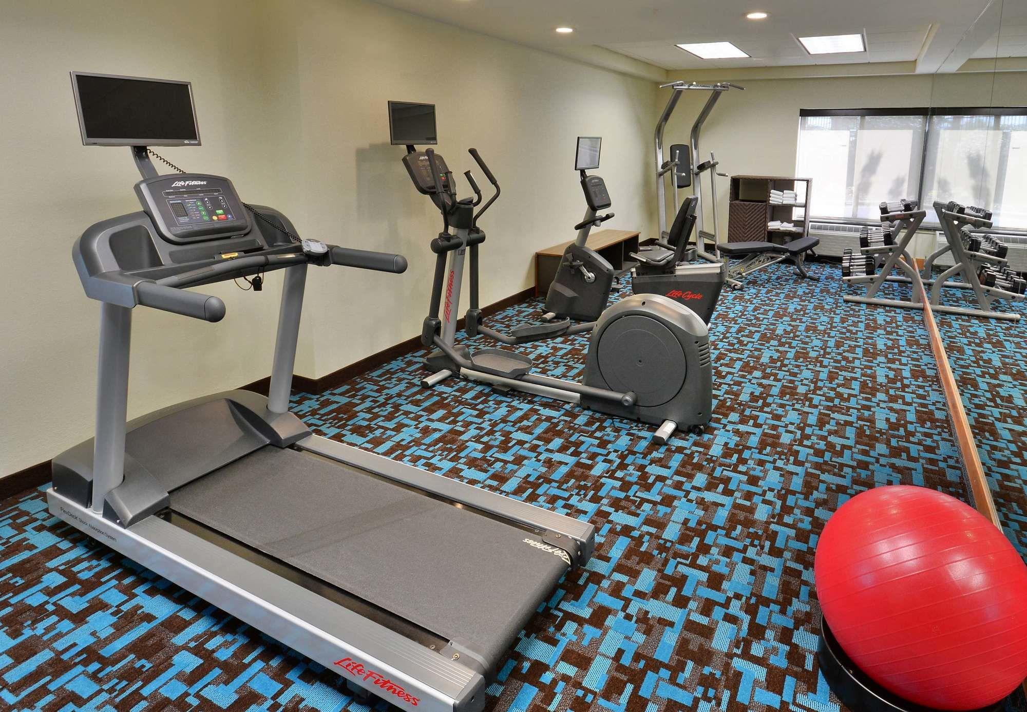Fairfield Inn And Suites By Marriott Winston Salem/Hanes Exterior photo