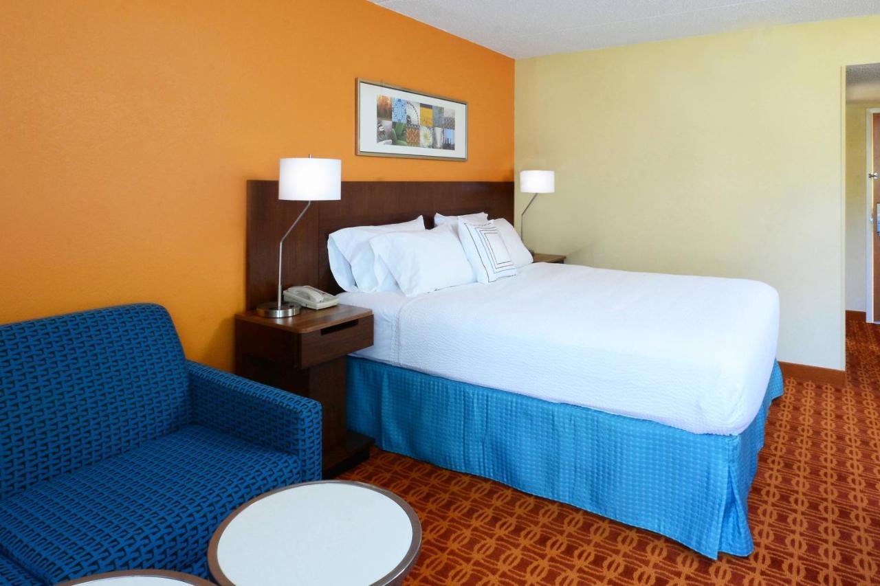 Fairfield Inn And Suites By Marriott Winston Salem/Hanes Exterior photo