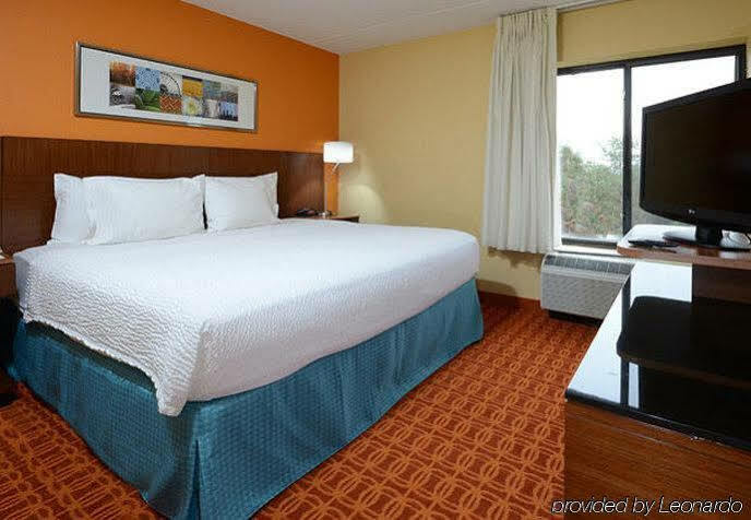 Fairfield Inn And Suites By Marriott Winston Salem/Hanes Exterior photo